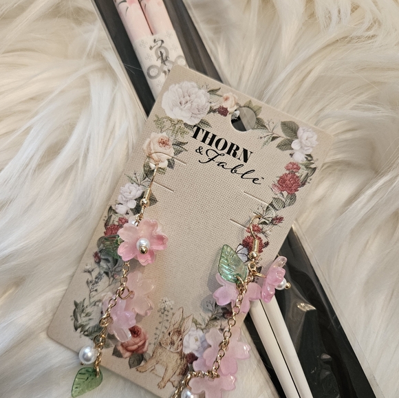 New Cherry Blossom Earring 🌸 & Chopsticks - Picture 2 of 5